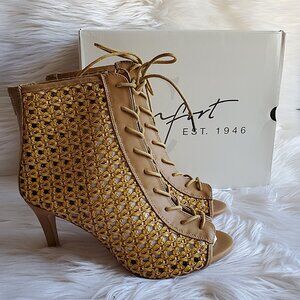 C Est. 1946 Women's Tan Weave Open Toe Lace Up Ankle Bootie SZ 9W